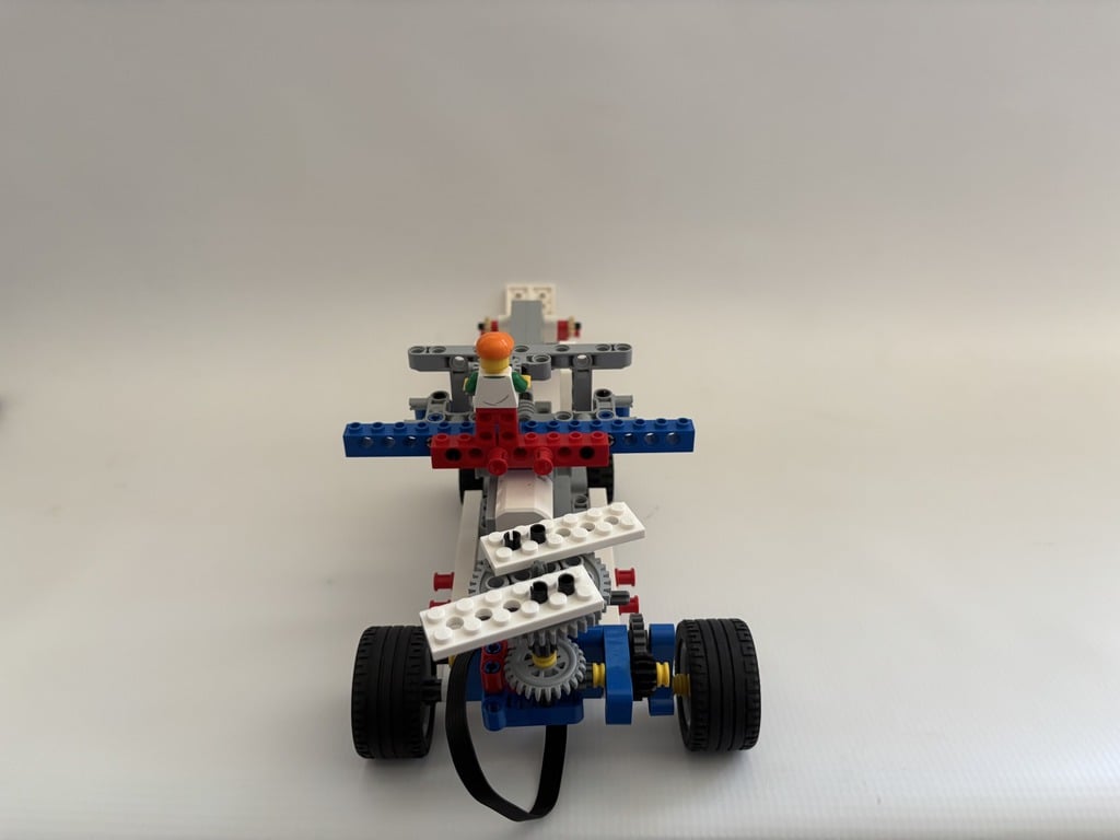 Loader — view 3