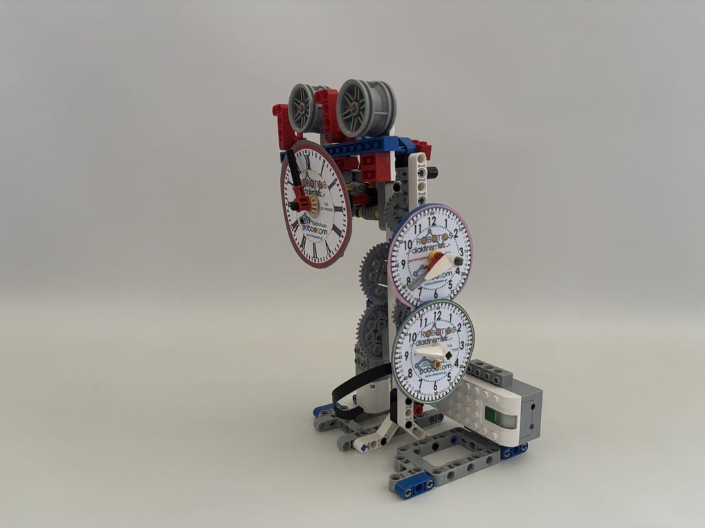 Robo clock — view 2